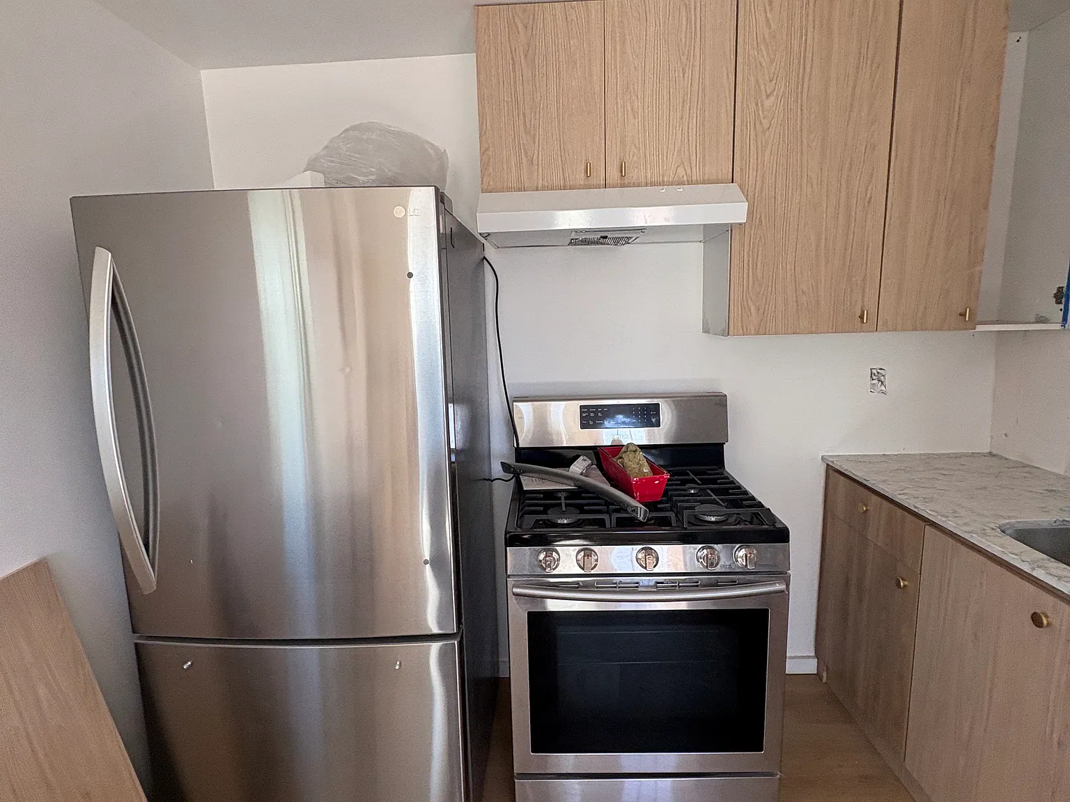 Studio, 350 sqft, $1,695 — Photo 3