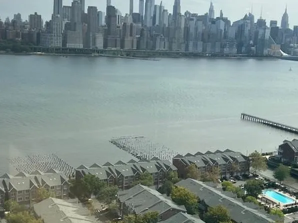 7004 Blvd East image 19 of 34