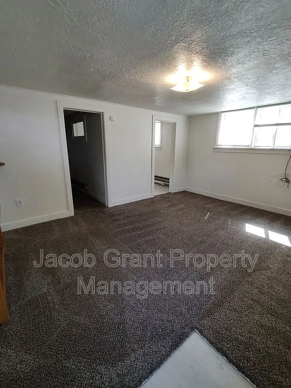1 bed, 1.0 bath, 600 sqft, $600 — Photo 3