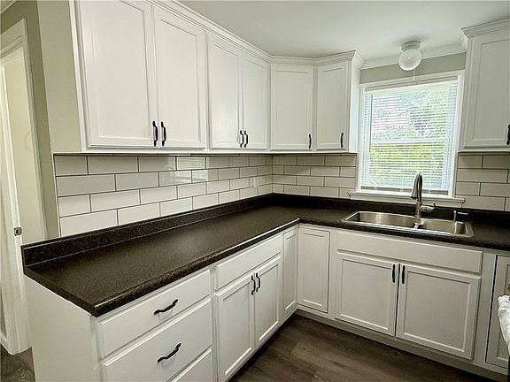 4th image of 234 E Brady Rd