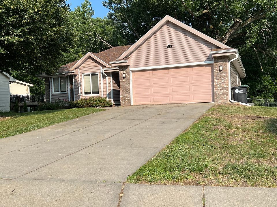 1st image of 2316 N 152nd St