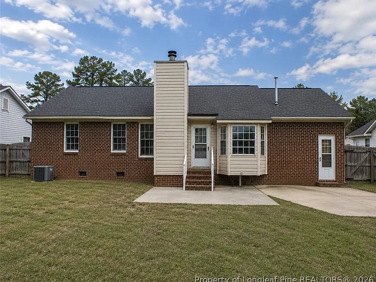 5133 Thackeray Dr — Photo 2