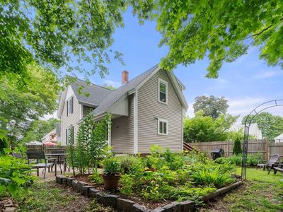 6 Concord Pl, Natick, MA, 01760