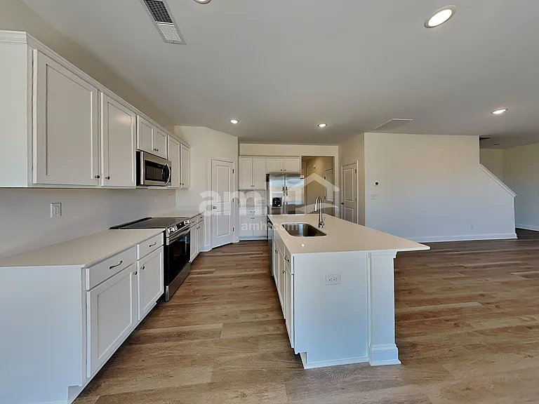 3472 Lincoln Heights Ln — Photo 4