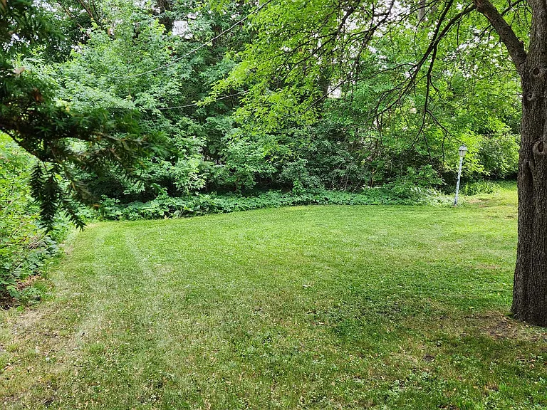 1738 Hawthorne Ave E #1 — Photo 9
