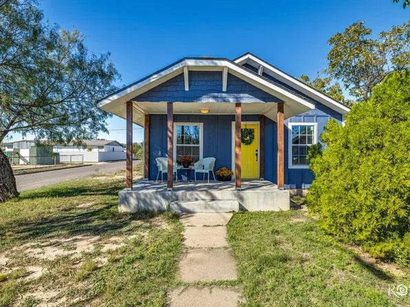 38 W 13th St, San Angelo, TX 76903