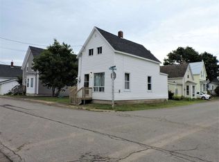 96 Queen St, Parrsboro, NS B0M1S0