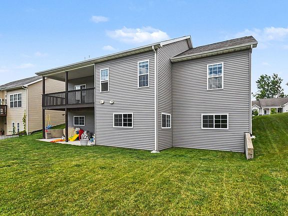 3rd image of 2623 Pine Cone Ln