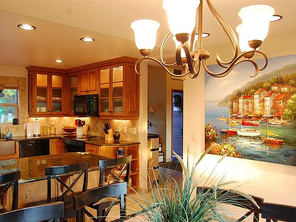 4th image of 900 Pebble Beach Dr