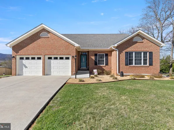 201 Peach Tree Ct, Front Royal, VA 22630