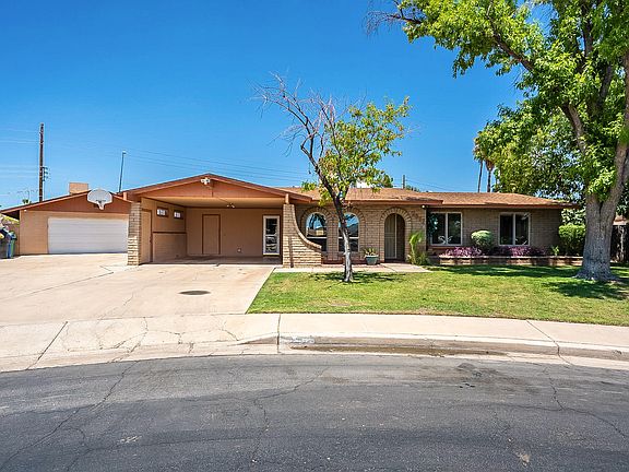 3rd image of 2817 S Don Luis Cir