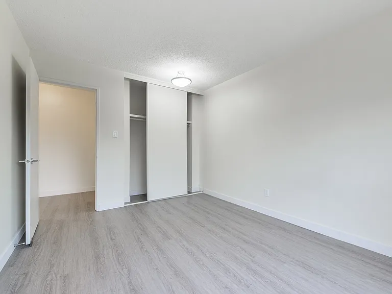 5210 122nd St NW — Photo 21