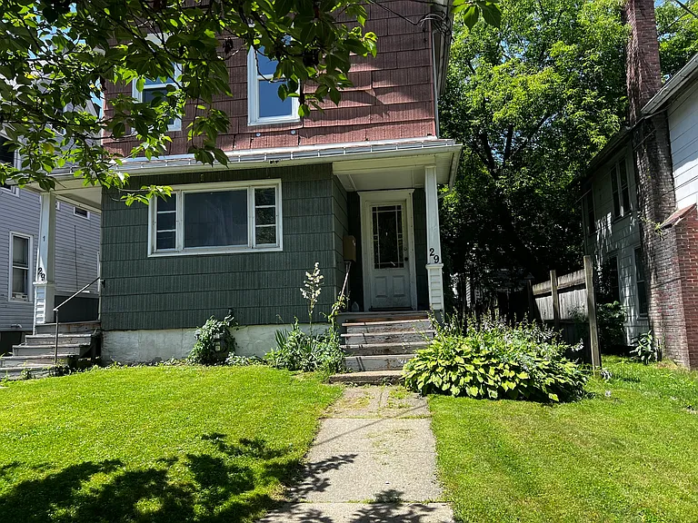 29 Cedar St #3 — Photo 1