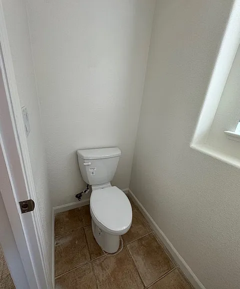 1596 Queensland Ave — Photo 30