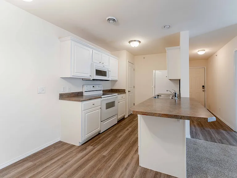 Battlefield Park Apartments — Photo 106