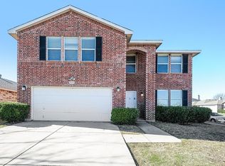 9000 Quarter Horse Ln, Fort Worth, TX 76123