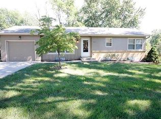 7017 N Montrose Ave, Kansas City, MO 64151