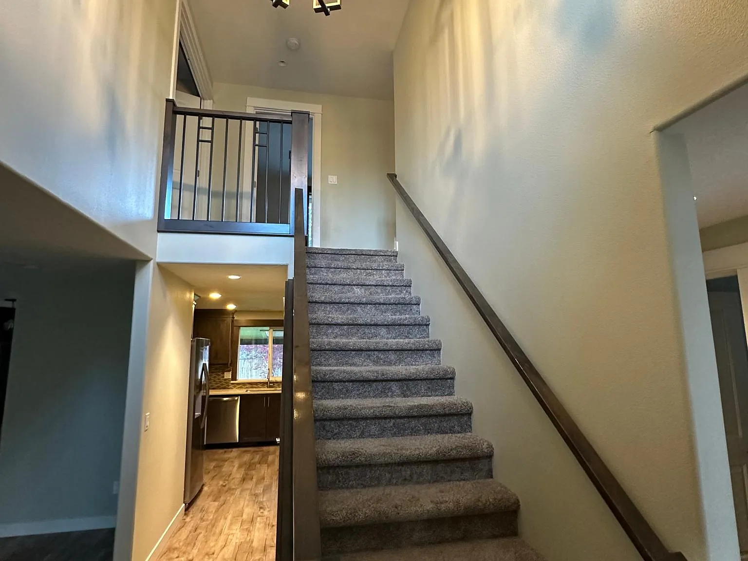 4 bed, 2.5 bath, 2058 sqft, $3,295 — Photo 3