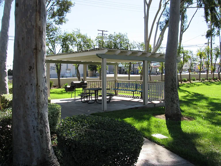 San Gabriel Villa — Photo 6