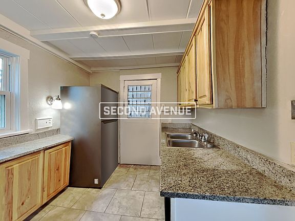 3rd image of 316 Overbrook Blvd