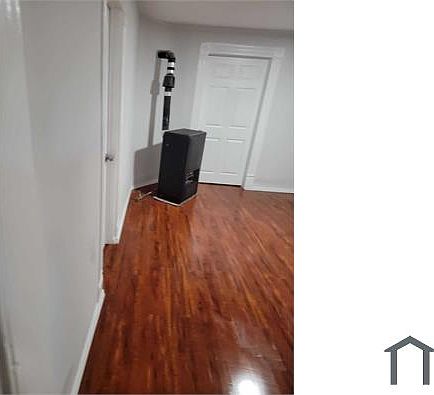 5th image of 2101 W 42nd St Unit 2