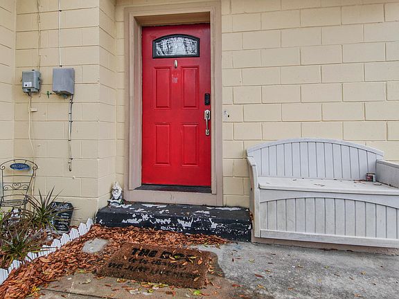 4th image of 42 Jonquil Ave NW
