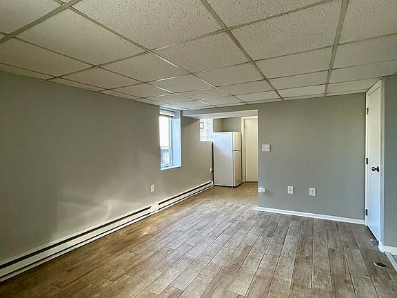 4th image of 18704 Jefferson #3