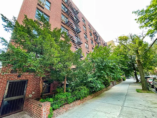 Rented by Douglas Elliman | media 7