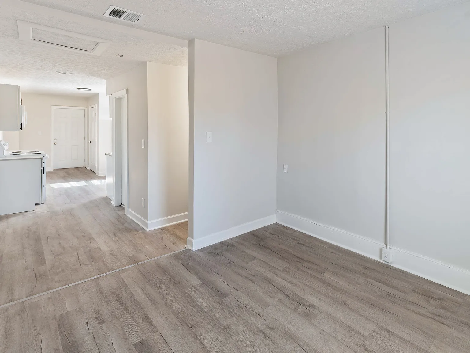 1 bed, $799 — Photo 4