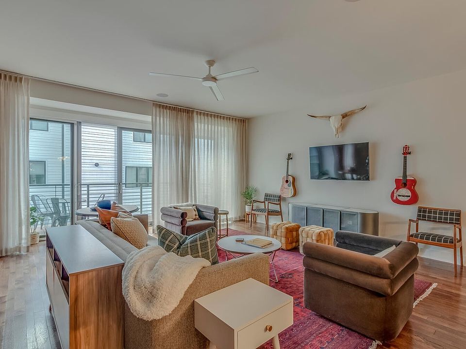 1st image of 2106 9th Ave N APT 9