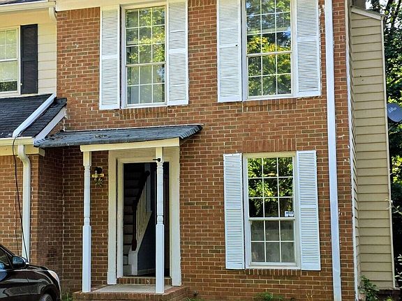 2nd image of 852 Glynn Oaks Dr