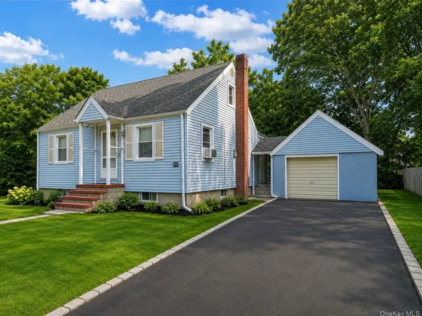 133 Little Plains Road, Huntington, NY 11743