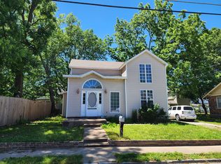 715 Lincoln St, Carthage, MO 64836