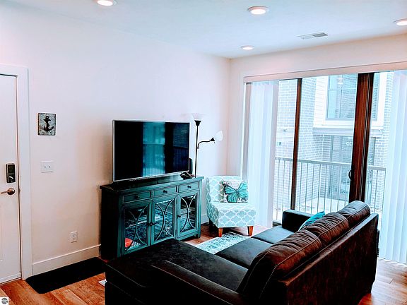 2nd image of 139 E 8th St #106