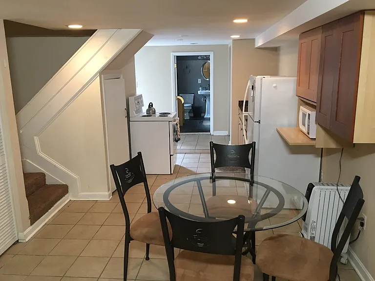 14 16th St SE #2 — Photo 3