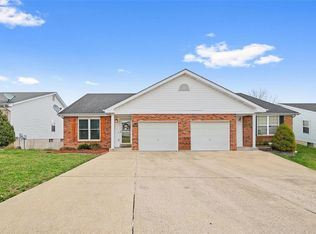 1754 Summergate Estates Dr, Saint Peters, MO