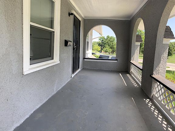 4th image of 6742 Paseo Blvd