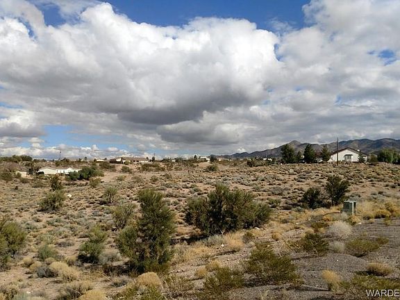 3rd image of 3370 Cerritos Ln