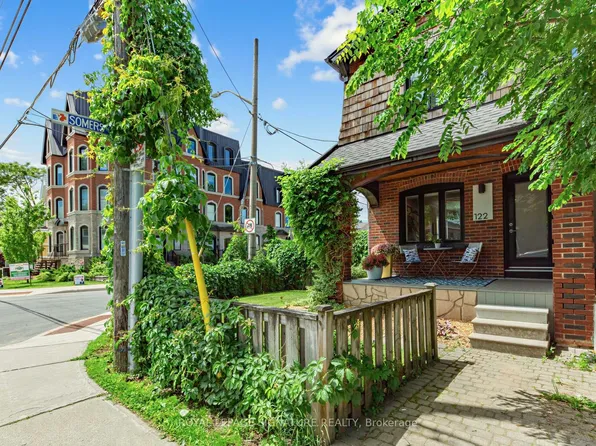 122 Donlands Ave, Toronto, ON M4J 3P6