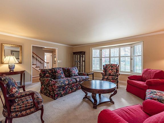 4th image of 12998 Cumberland Dr