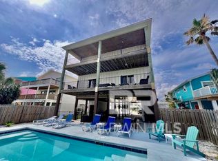 513 W 1st Ave, Gulf Shores, AL 36542