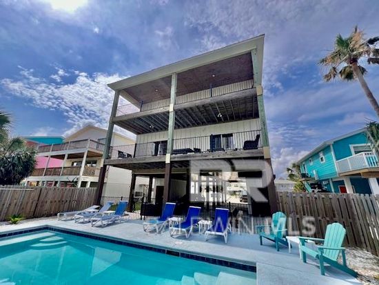 513 W 1st Ave, Gulf Shores, AL 36542
