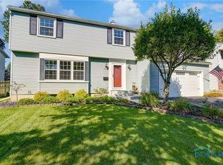 3905 Sylvan Wood Dr, Sylvania, OH 43560