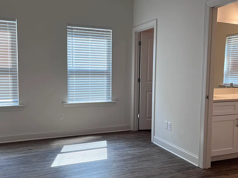 2507 Booker Ave — Photo 7