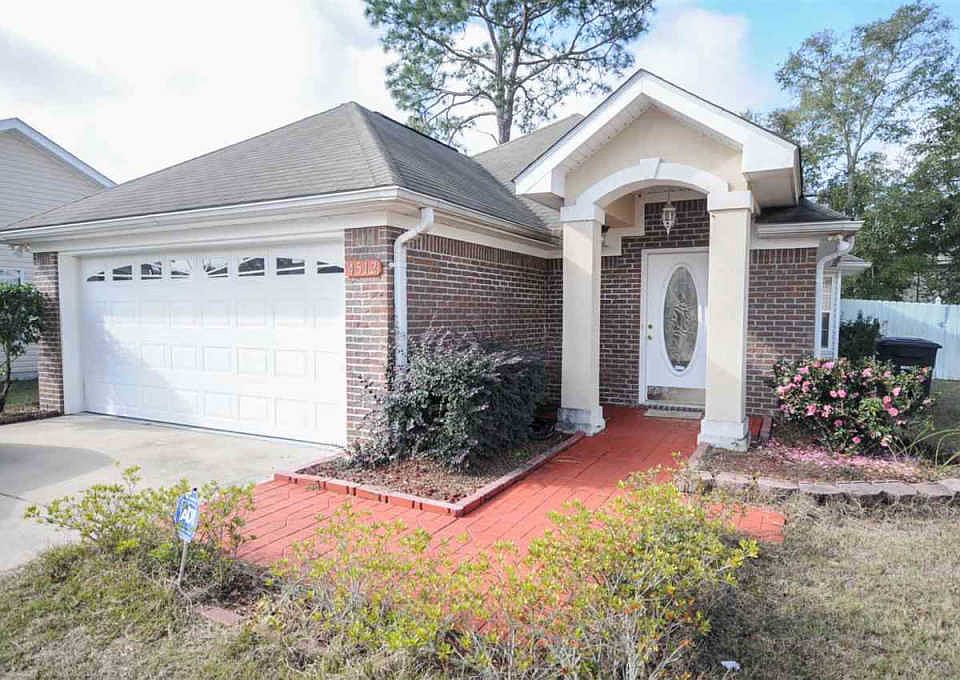1st image of 4512 Deslin Dr