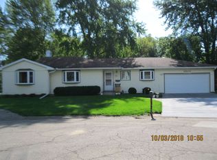 3503 N 4th St, Clinton, IA 52732
