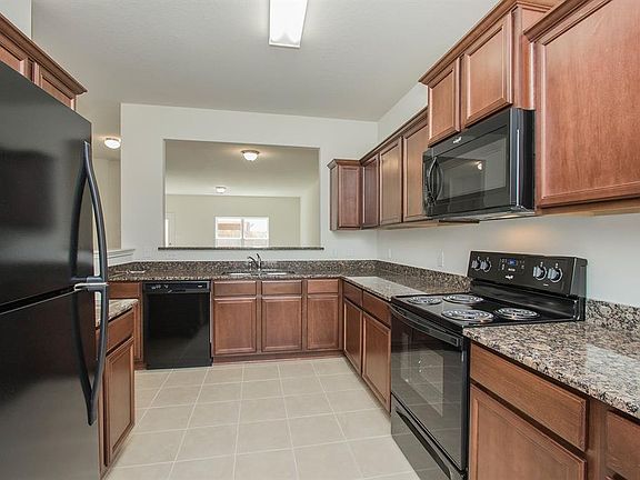 3rd image of 10807 Dover White Dr