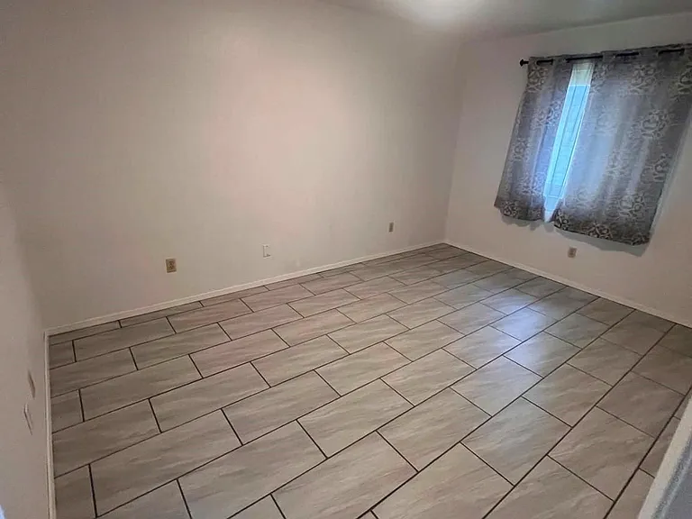 4710 Owens Creek Ln — Photo 11