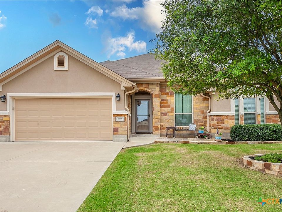 1st image of 2118 Briar Hollow Dr