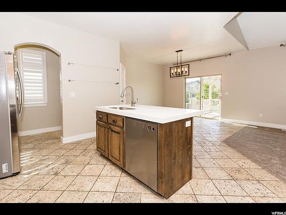 5th image of 3076 W Wild Flower Ln